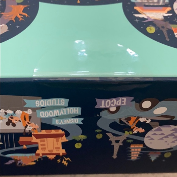 Walt Disney World Puzzle 1000 pieces, new in box - Picture 6 of 6